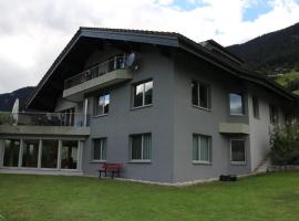 Apartment Ferienwohnung Spel Rein Cumpadials by Interhome，位于Cumpadials的酒店