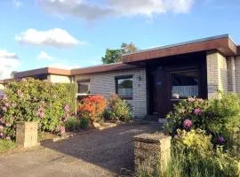 Holiday Home Bungalow Hechthausen by Interhome