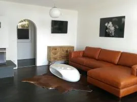 Holiday Home in Süd-Waldhanglage mit Seeblick by Interhome