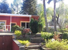 Holiday Home mit Garten- Grill und Terrasse by Interhome，位于卡普特的酒店