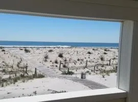 Ocean Front 1St Floor Duplex With Expansive Views In Brant Beach With Private Beach Access 12094
