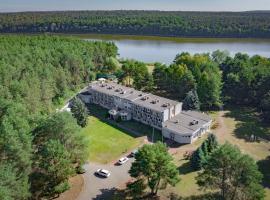 Hotel Szablewski，位于Dymaczewo Nowe的酒店