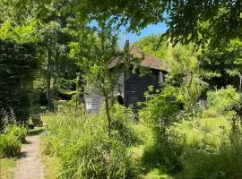 3 bedroom remote rural idyll on the North Downs
