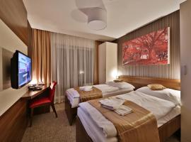 Hotel Alexander，位于巴德霍夫斯基库佩莱的酒店