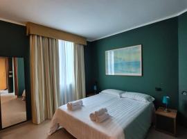 GARDEN HOTEL - Praticello di Gattatico - Terre di Canossa，位于Praticello di Gattatico的酒店