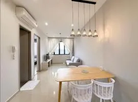 Wanderlust Retreat 1R by Iconic Regency