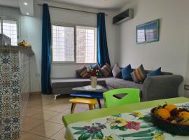 Agréable appartement S plus 1, Résidence Aicha avec piscine，位于古莱比耶的酒店