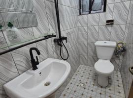 G and E Guesthouse，位于Kumba的酒店