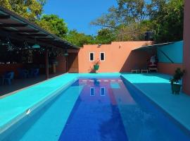 Villas victoria mirador，位于锡瓦塔塔内霍的木屋