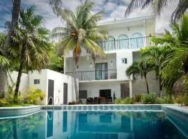 Bahamitas Villa