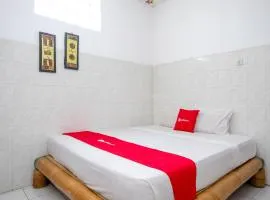 RedDoorz near Jawa Timur Park 1