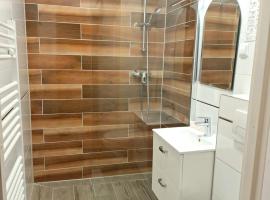 Gospoda PRL Jedlina zdrój，位于耶德利纳-兹德鲁伊的酒店