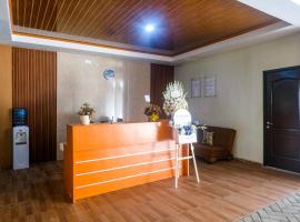 RedDoorz near Malang Creative Center，位于Blimbing的酒店