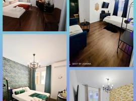 Royal Lux，位于萨贡托的酒店