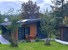 Ferienhaus am Wald，位于Schleusingen的酒店