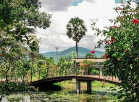 Ganesha Kampot Resort，位于贡布的带泳池的酒店