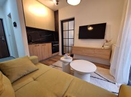 Urban Cube Apartment - Tuzla City Center，位于图兹拉的酒店