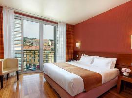 B&B HOTEL Imperia Rossini al Teatro，位于因佩里亚的酒店