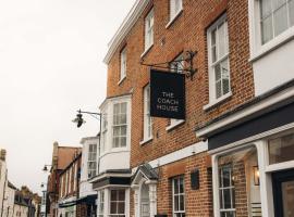 驿站酒店，位于Potton的酒店