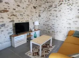 Les gorges de la Maronne à Pleaux-Terrasse Privée