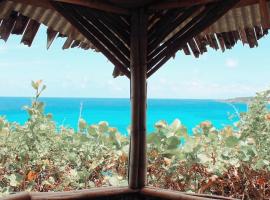 Great Huts Eco Resort，位于安东尼奥港的酒店