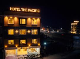 Hotel The Pacific Paradise, Opposite Shantikunj - Haridwar，位于哈里瓦的酒店