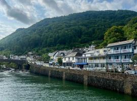 Riverside Cottage B&B，位于林茅斯的酒店