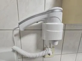 69m2 FERIENWOHNUNG mit PARKPLATZ an der Unterkunft Apartment am Zittauer Stadtzentrum Top Lage - Wohnen auf Zeit - 2 Raum Wohnung