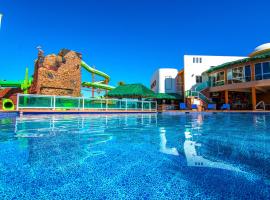 Las Palmas Resort，位于佩尼亚斯科港的度假村