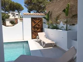 Villa con piscina en Punta Umbría by Villamya