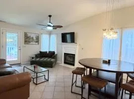 Cozy 2-Bedroom Duplex in Little River