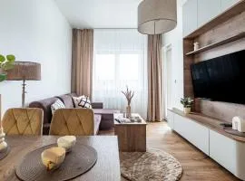 Nadbrzeżna Apartment Ożarów Mazowiecki AC with Balcony by Mia