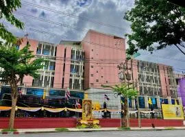 โรงแรมสวนดุสิต เพลส