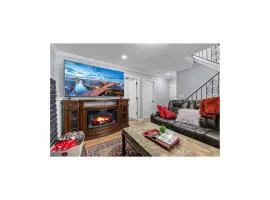 Modern Family Gateway 2-duplexes by YDSH GuestMind