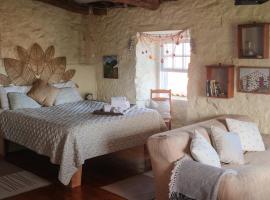 Casa Gaia Holiday Cottage，位于Cedros的酒店