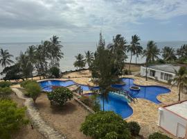 Ocean Crest Residence，位于Gatunga的酒店