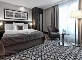 红男爵酒店及餐饮，位于西维德尼察的酒店