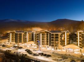 Blue Mountain Resort，位于斯克拉斯卡波伦巴的带泳池的酒店