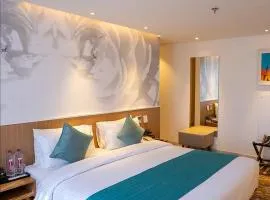 The Atlantiis Suites Near Temple Cooridor