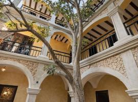 Casa Lucia Valladolid，位于巴利亚多利德的自助式住宿