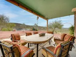 Horse-Friendly Ranch Retreat in Wickenburg!