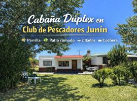 Cabaña Dúplex en Club de Pescadores Junín，位于胡宁的酒店