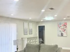 Remodeled home 10 min from DFW Airport