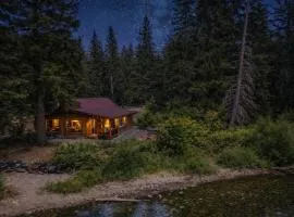 Rivers Edge by NW Comfy Cabins