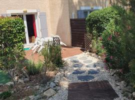 Maison blanche，位于卡勒维松的酒店