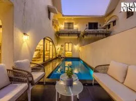 StayVista at Casa Roma - Private Pool