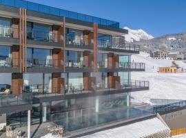 Hotel Purvita - Ski In Ski Out - Infinity Pool，位于马兰扎的酒店