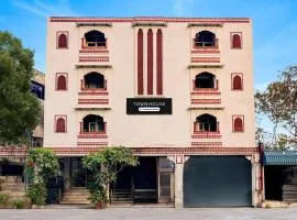 Townhouse Chandpole Metro Station Formerly Hotel Raghuraj Palace