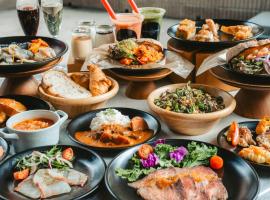The BREAKFAST HOTEL Fukuoka Tenjin，位于福冈的酒店