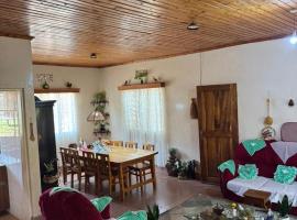 Kwetu Homestay Spacious 4BR Home，位于莫希的酒店